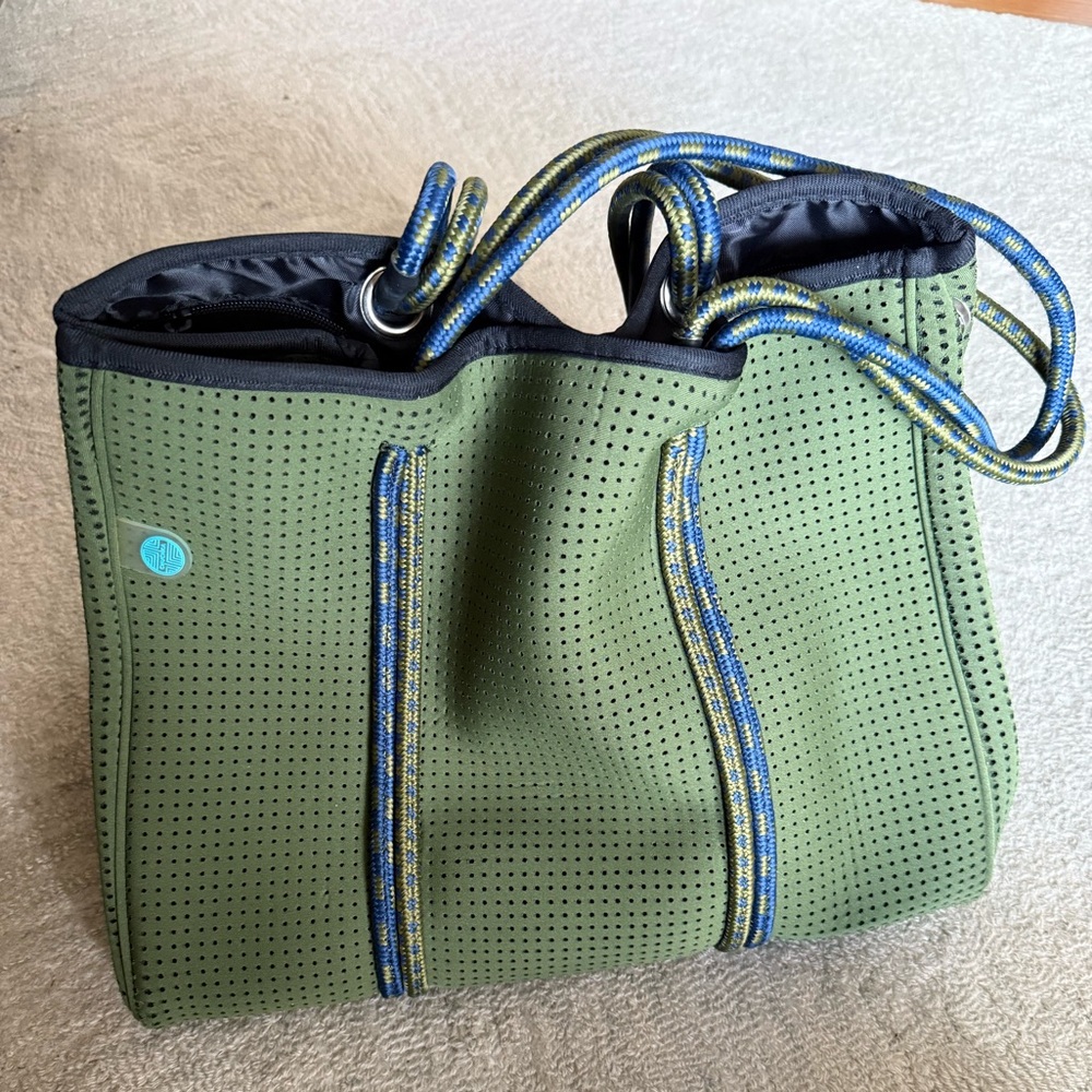 Chuchka Bondi Neoprene Tote